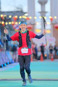 BIB: 5054
                            <button type="button" onclick="openModal(21766848)" class="btn btn-primary btn-sm float-right btn-popup" data-toggle="modal" data-target=".modal-high-quality">
                        <i class="fas fa-shopping-cart"></i> Add to Cart
                    </button>
                                            <button type="button" onclick="isThisMe(21766848, true)" class="btn btn-success btn-sm float-right btn-popup btn-isme hidden" data-toggle="tooltip" data-placement="bottom" title="นี่คือรูปของคุณใช่ไหม คลิกที่นี่เพื่อเอาเข้าอัลบั้ม">
                        <i class="fas fa-plus"></i> Add to album
                    </button>
                    <button type="button" onclick="isThisMe(21766848, false)" class="btn btn-warning btn-sm float-right btn-popup btn-isnotme hidden">
                        <i class="fas fa-ban"></i> Remove from album
                    </button>